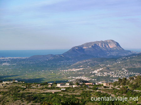 Vistas del Montgó, desde Benimaurell, Vall de Laguar.